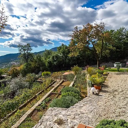 Harmonia Holiday home *